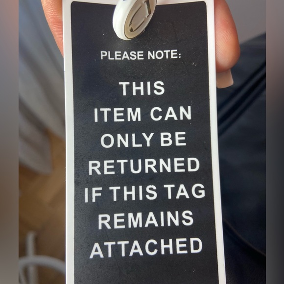 Brand New Danier Black Leather Vest - Picture 12 of 12